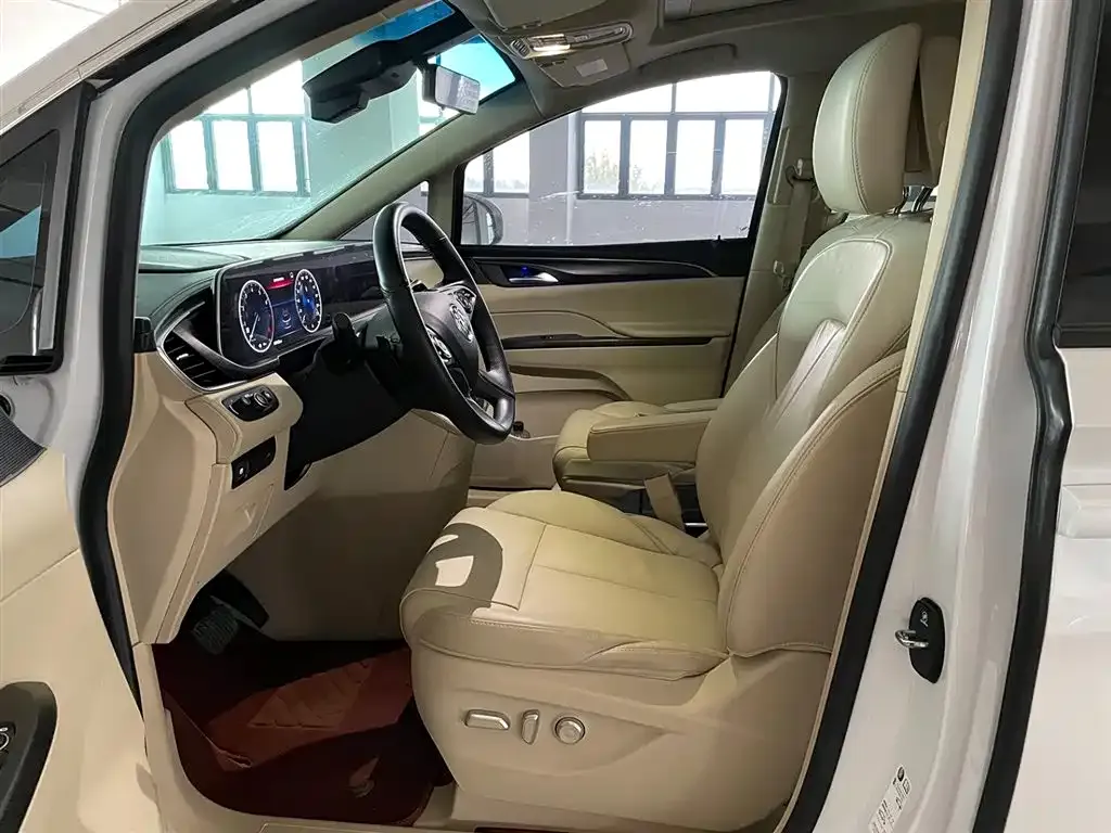 Buick GL8 2023 из CN, фото 8