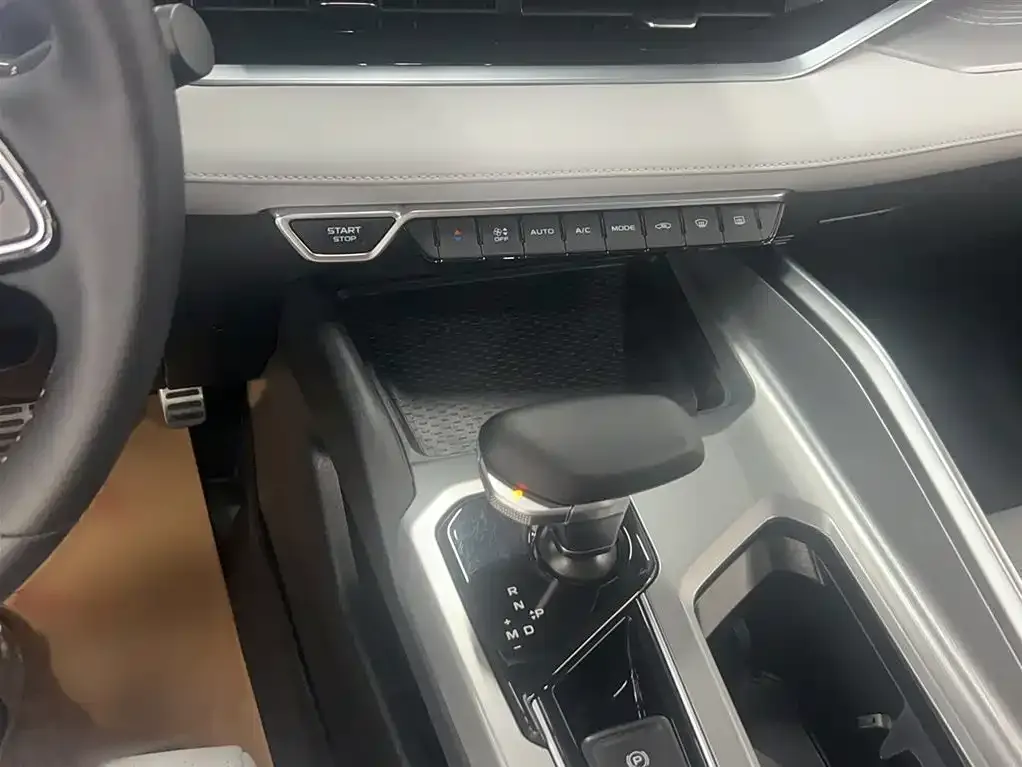 Geely Xingrui 2023 из CN, фото 9