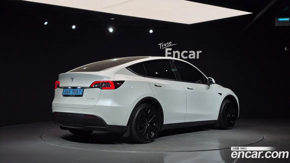 Tesla Model Y 2022 из KR, фото 2