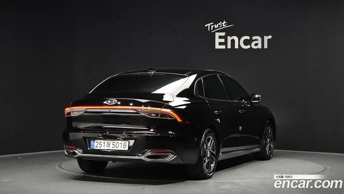 Hyundai Grandeur 2021 из KR, фото 2