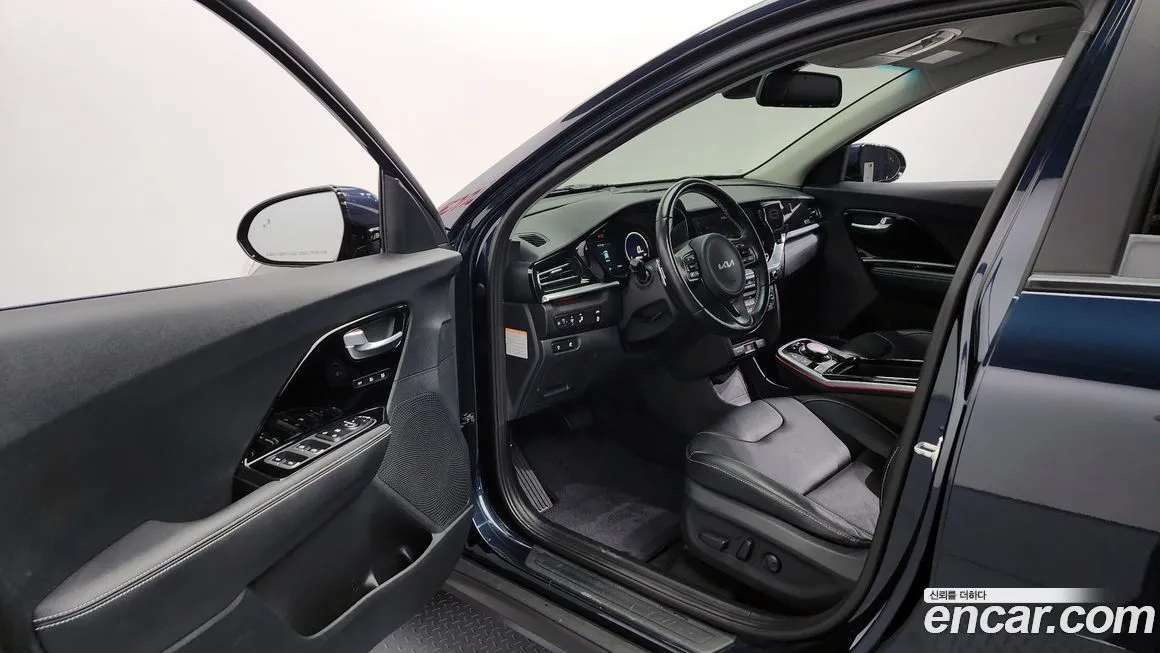 Kia Niro — фото 10
