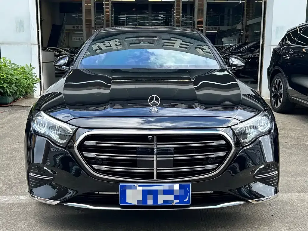 Mercedes-Benz E-Class 2024 из CN, фото 2