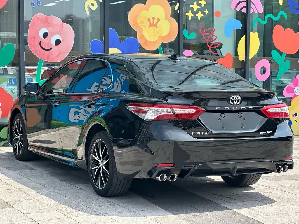 Toyota Camry 2021 из CN, фото 7