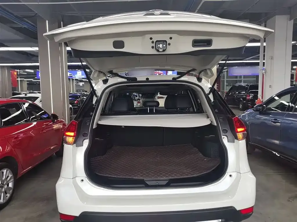 Nissan X-Trail 2023 из CN, фото 9