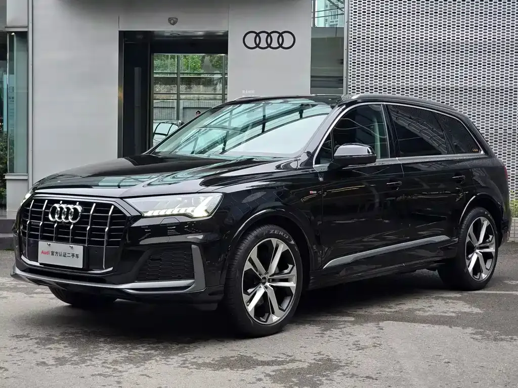 Audi Q7 2023 из CN, фото 1