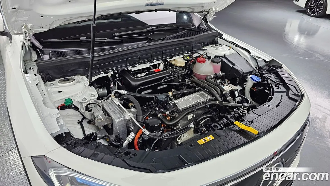 Mercedes-Benz EQB 2024 из KR, фото 6