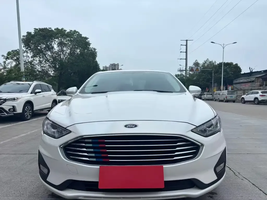 Ford Mondeo 2021 из CN, фото 2