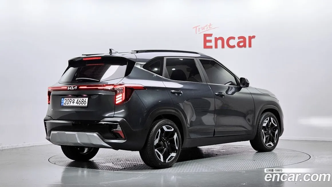 Kia Seltos 2023 из KR, фото 2