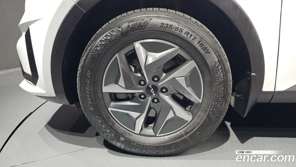 Kia Sorento — фото 5