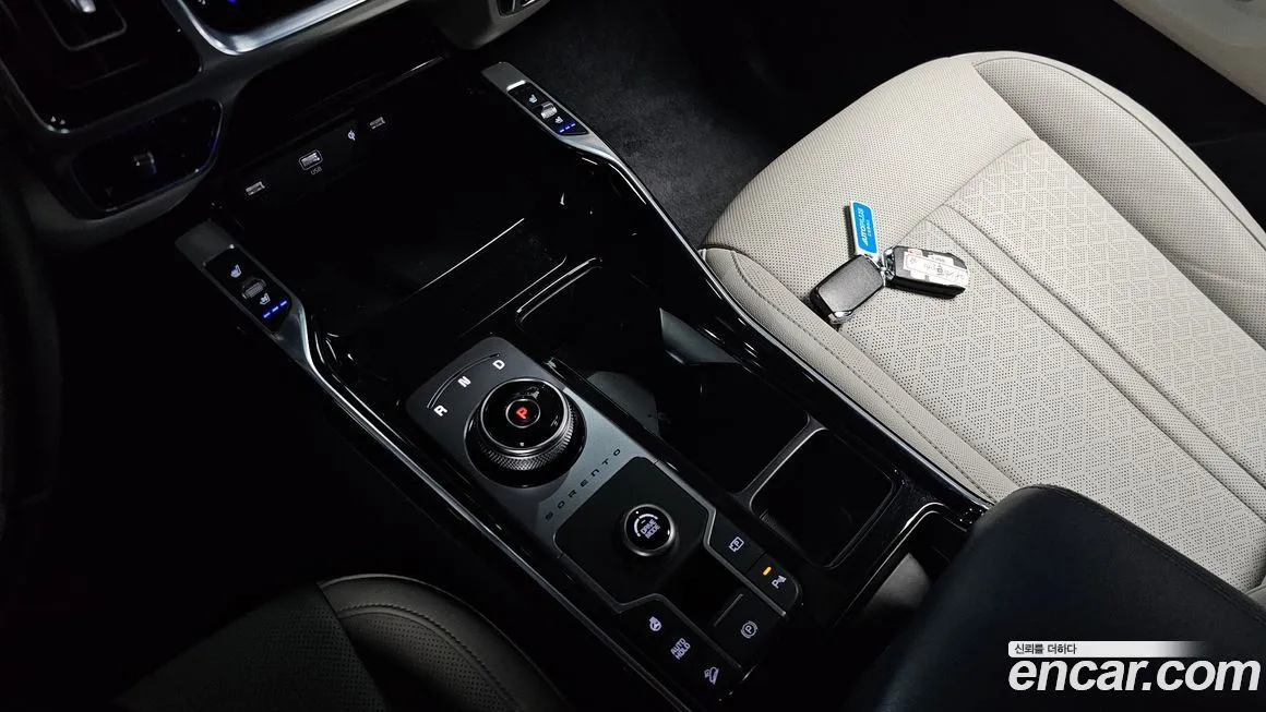 Kia Sorento — фото 9