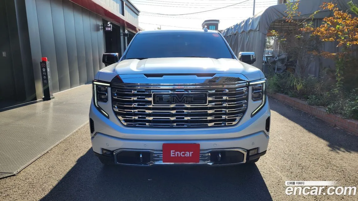 GMC Sierra — фото 3