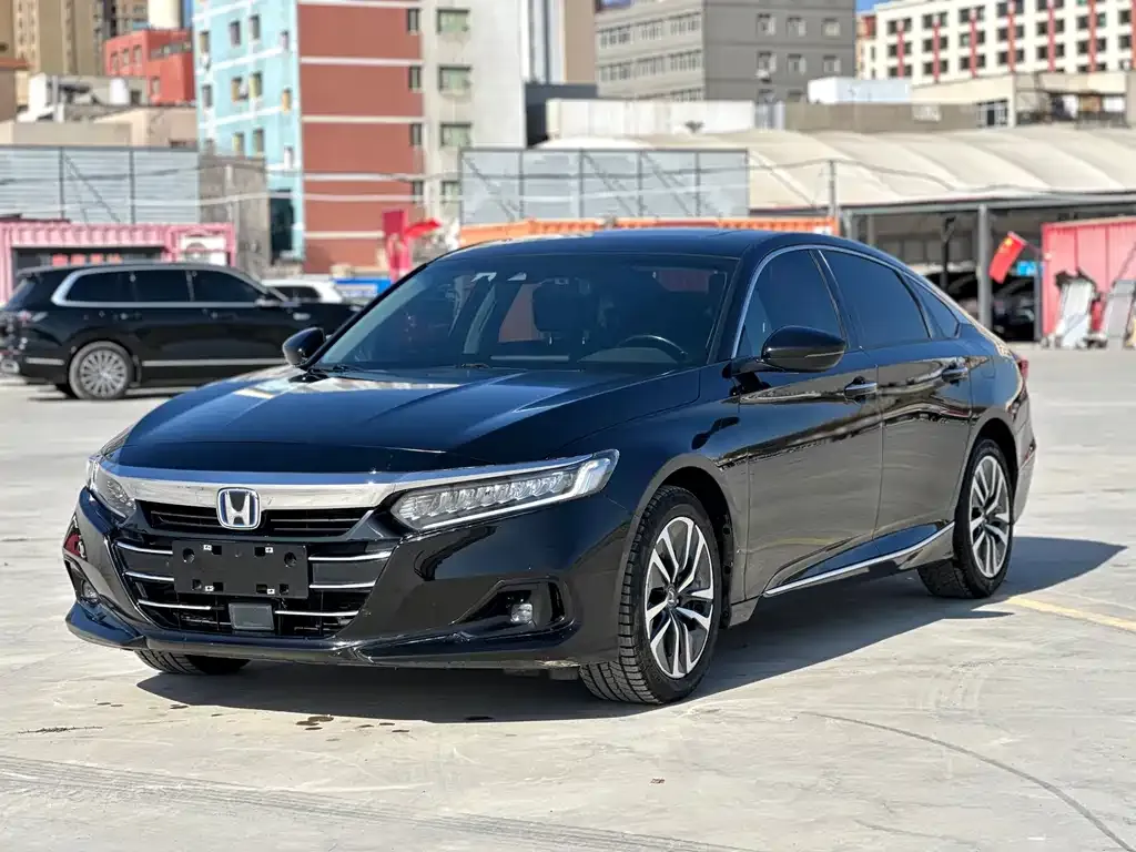 Honda Accord — фото 1
