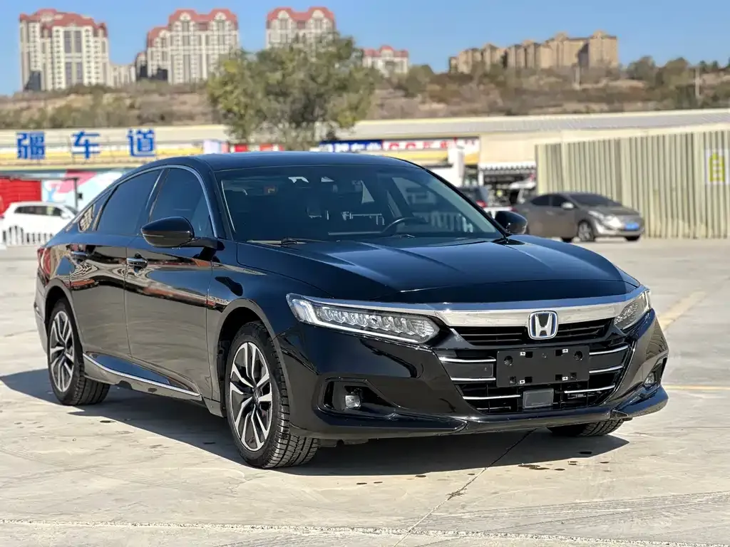 Honda Accord — фото 3
