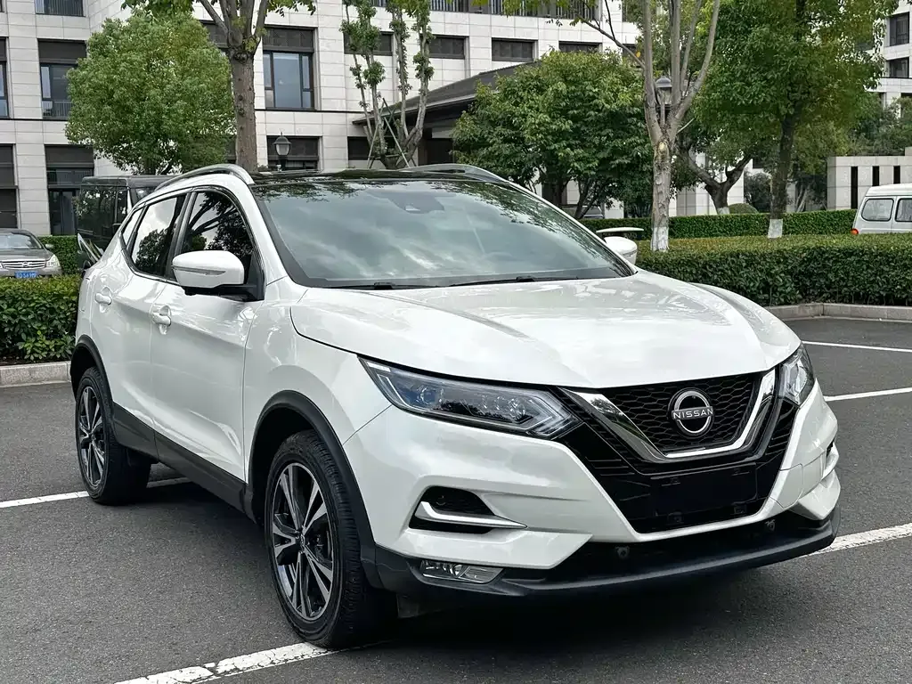 Nissan Qashqai 2023 из CN, фото 2