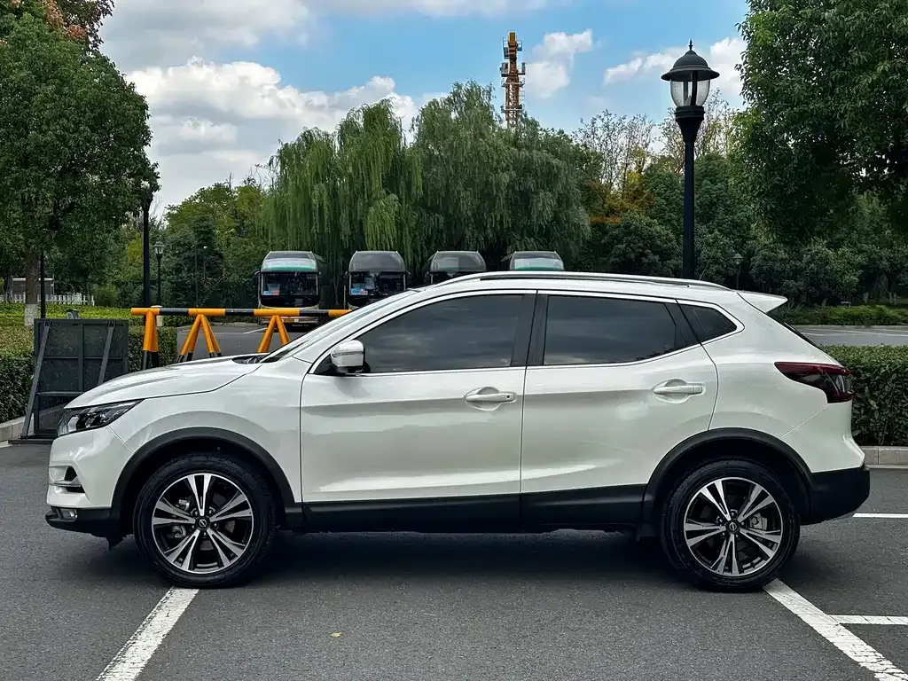 Nissan Qashqai 2023 из CN, фото 4
