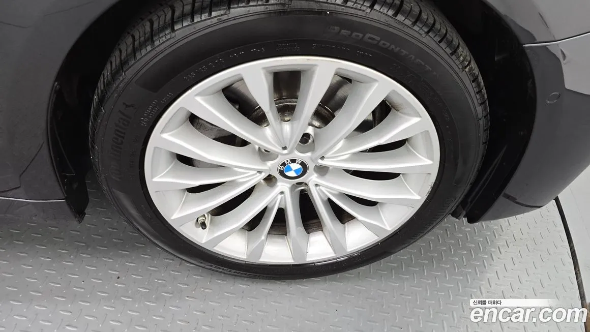 BMW 5-Series 2023 из KR, фото 5
