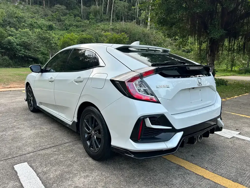 Honda Civic — фото 10