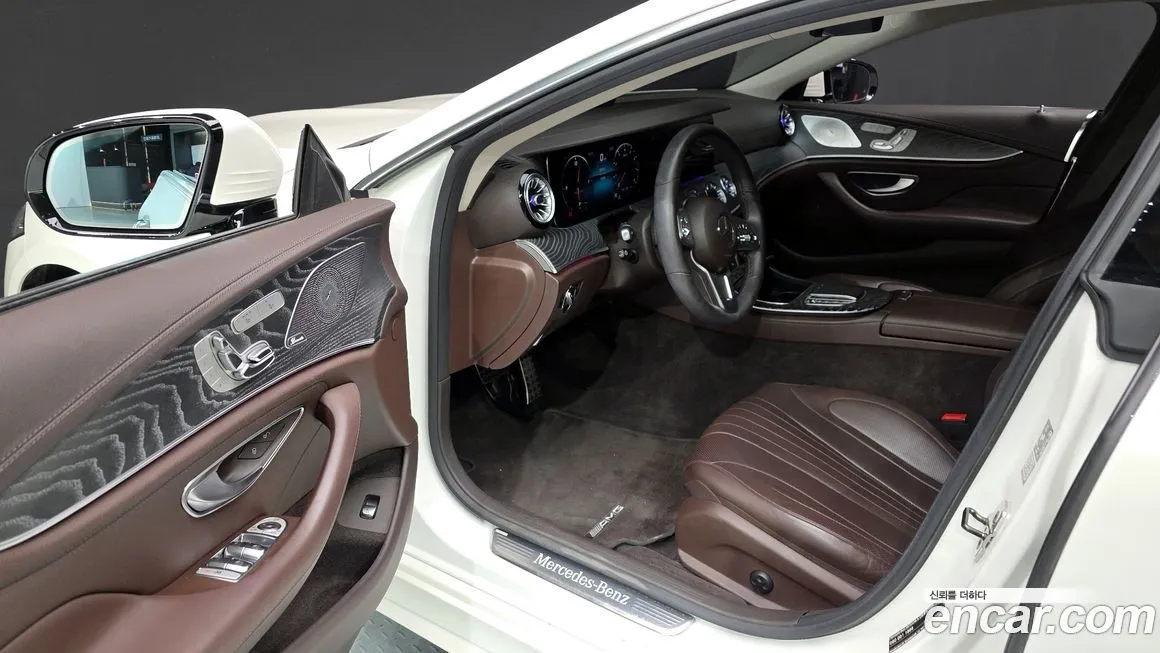 Mercedes-Benz CLS-Class — фото 10
