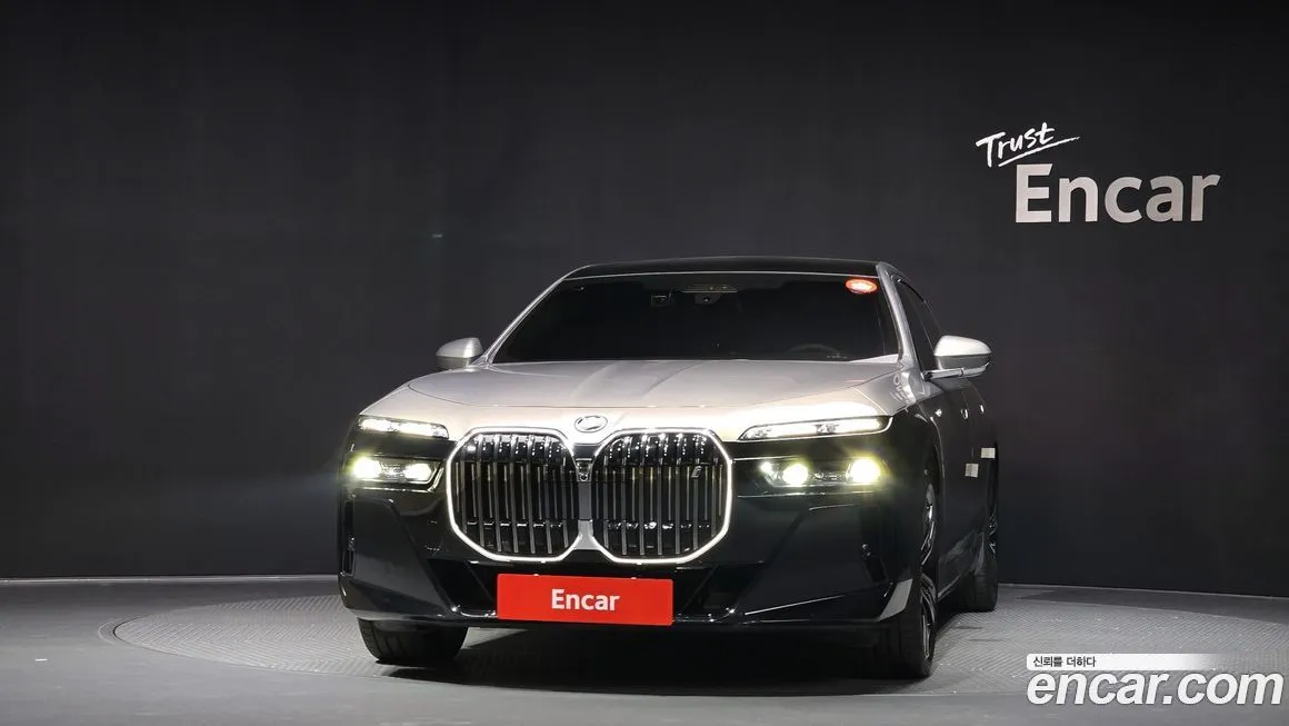 BMW i7 2024 из KR, фото 3