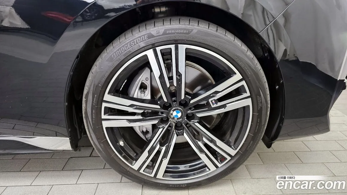 BMW i7 2024 из KR, фото 5