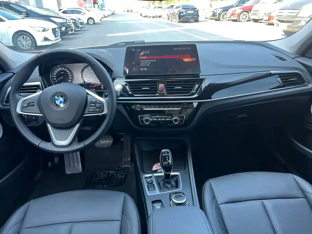 BMW 1 Series 2023 из CN, фото 8