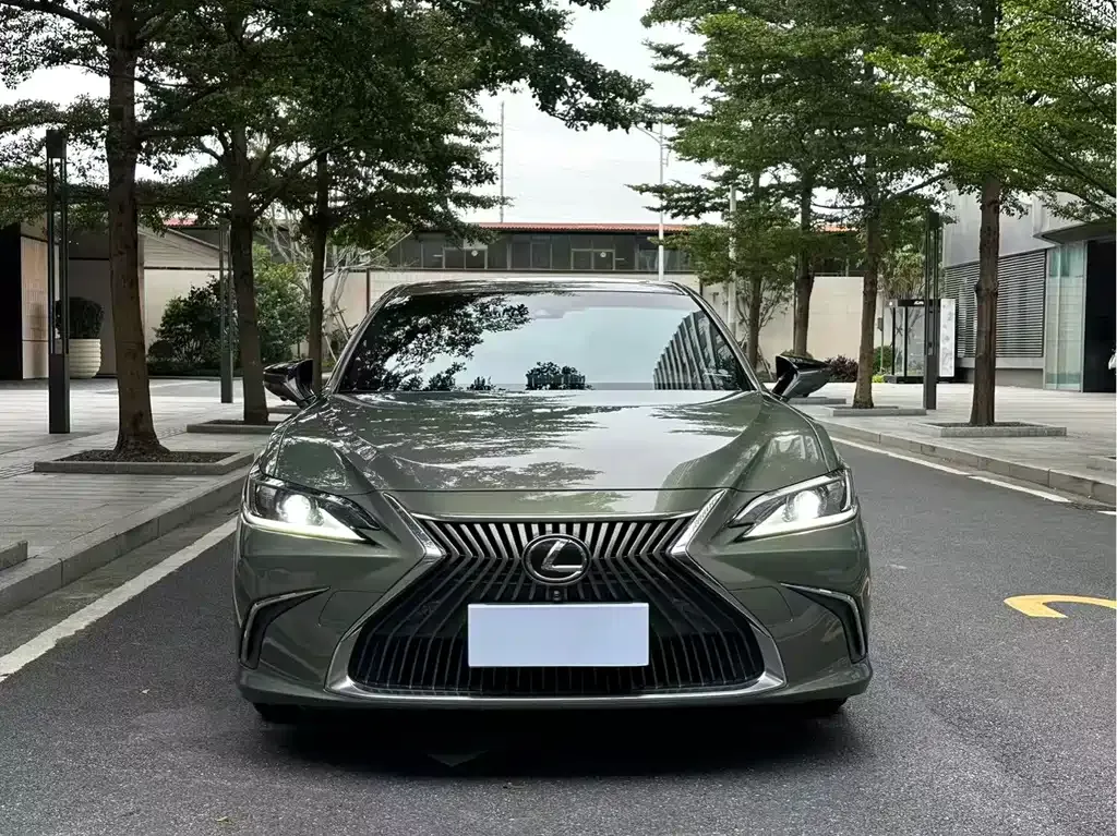 Lexus ES 2021 из CN, фото 2
