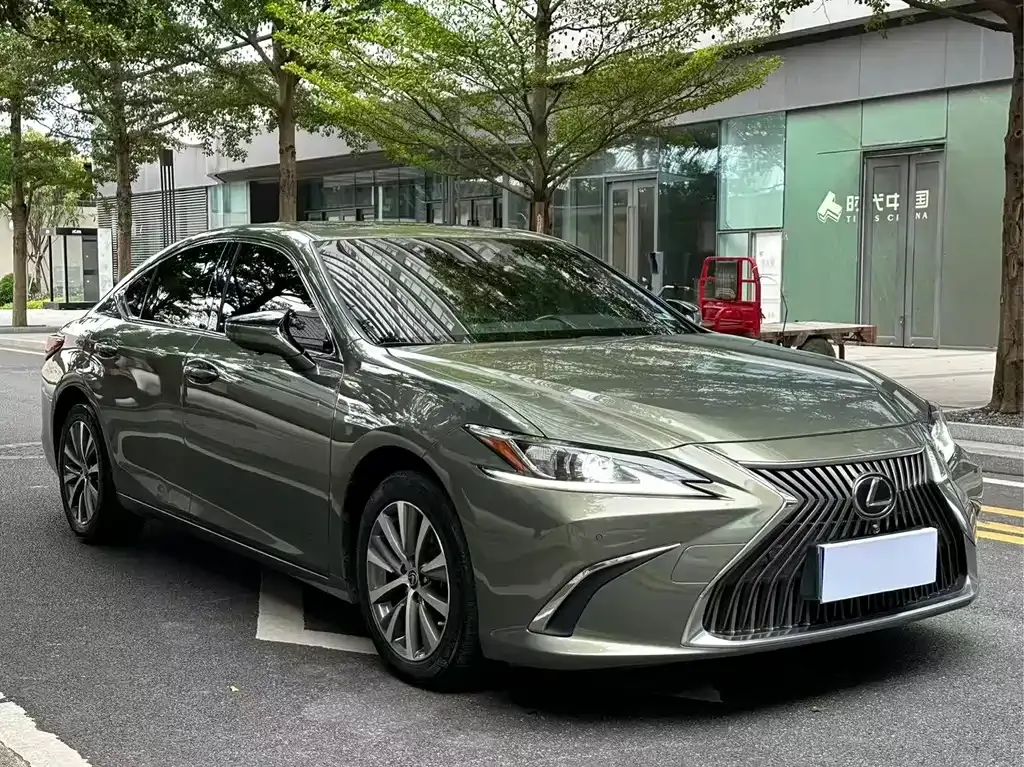 Lexus ES 2021 из CN, фото 3