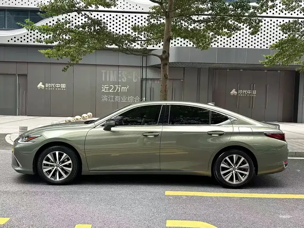 Lexus ES 2021 из CN, фото 4