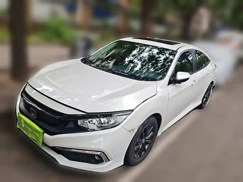 Honda Civic — фото 1