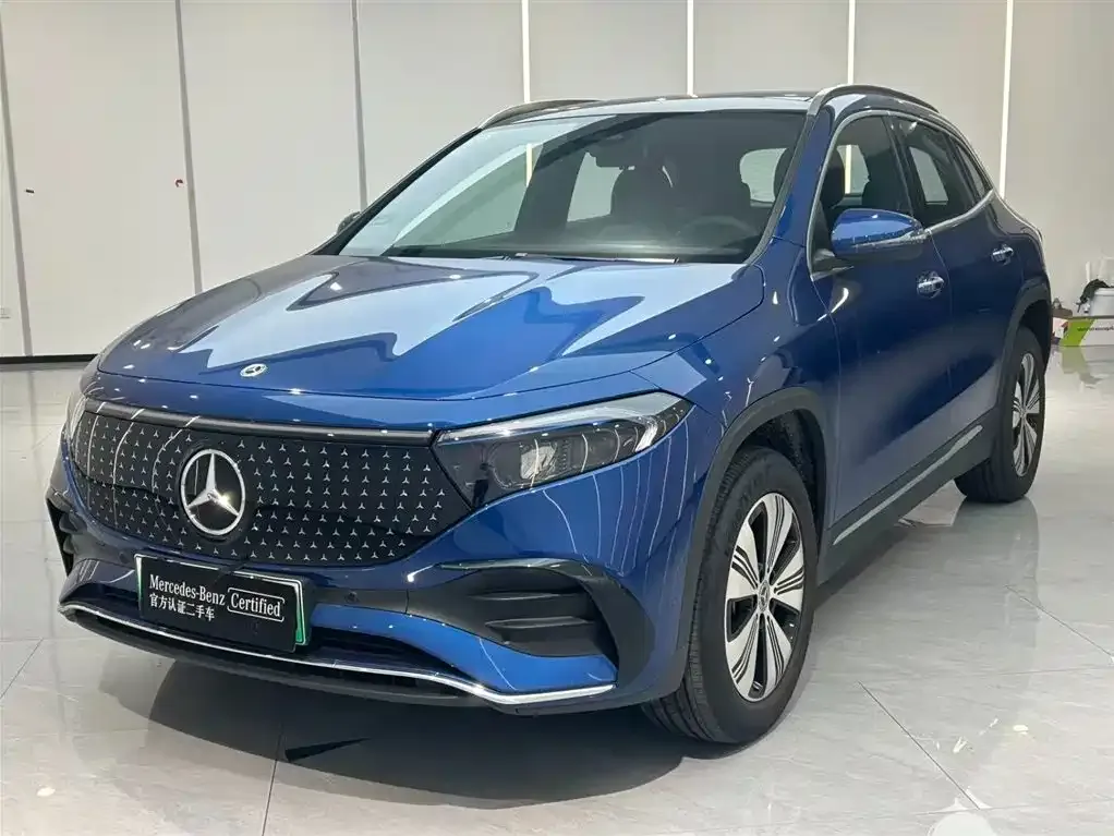 Mercedes-Benz EQA — фото 1