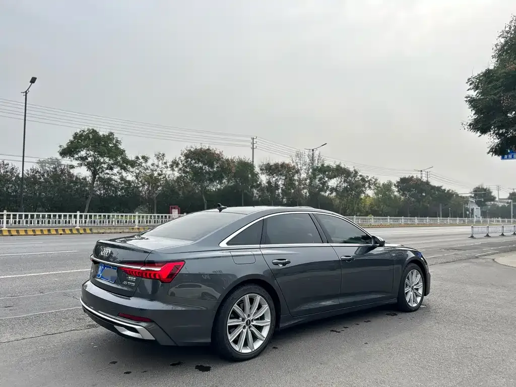 Audi A6L 2024 из CN, фото 5