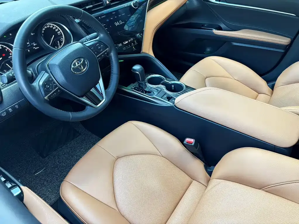 Toyota Camry 2021 из CN, фото 10