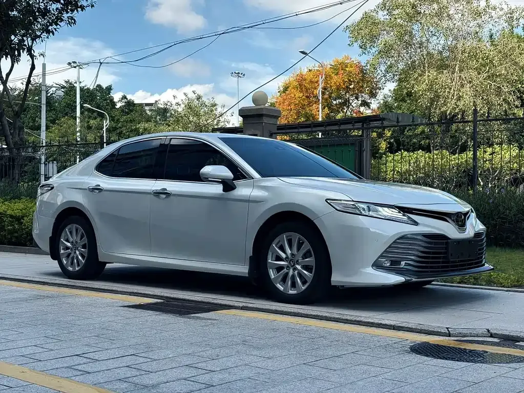 Toyota Camry 2021 из CN, фото 3