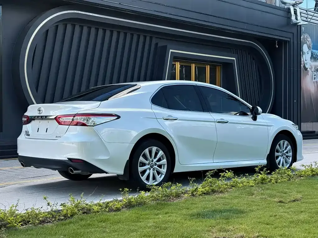 Toyota Camry 2021 из CN, фото 6