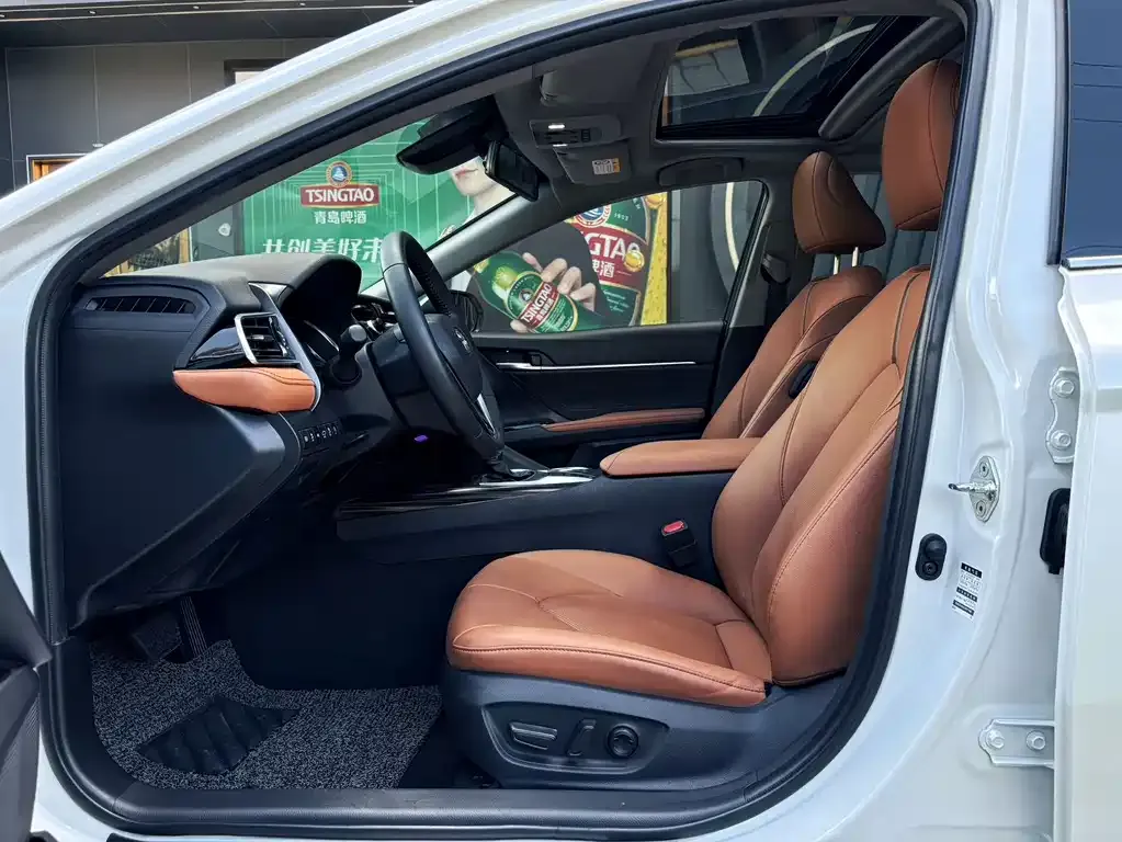 Toyota Camry 2021 из CN, фото 7