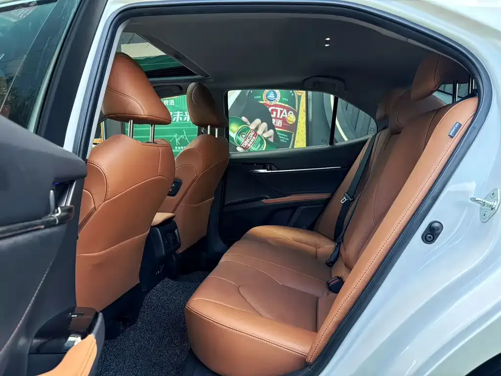 Toyota Camry 2021 из CN, фото 8