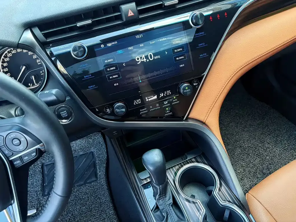 Toyota Camry 2021 из CN, фото 9