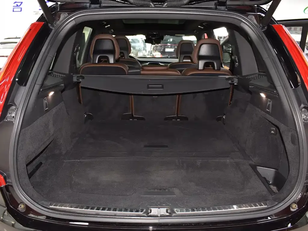 Volvo XC90 2021 из CN, фото 9