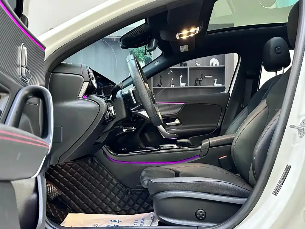 Mercedes-Benz A-Class 2023 из CN, фото 7