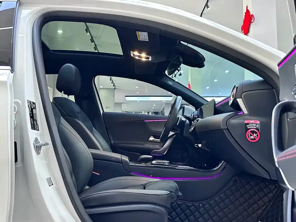 Mercedes-Benz A-Class 2023 из CN, фото 8