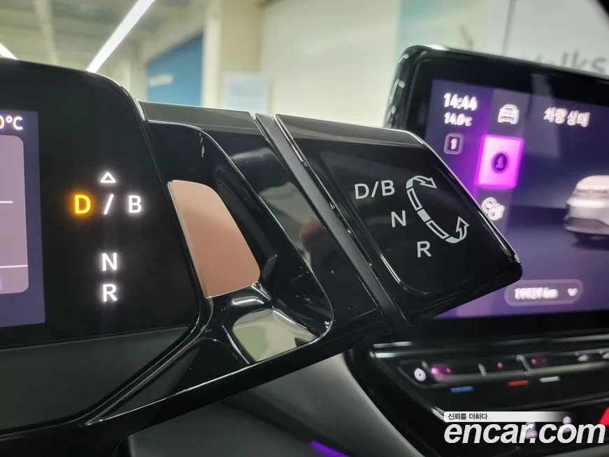 Volkswagen ID.4 2023 из KR, фото 9