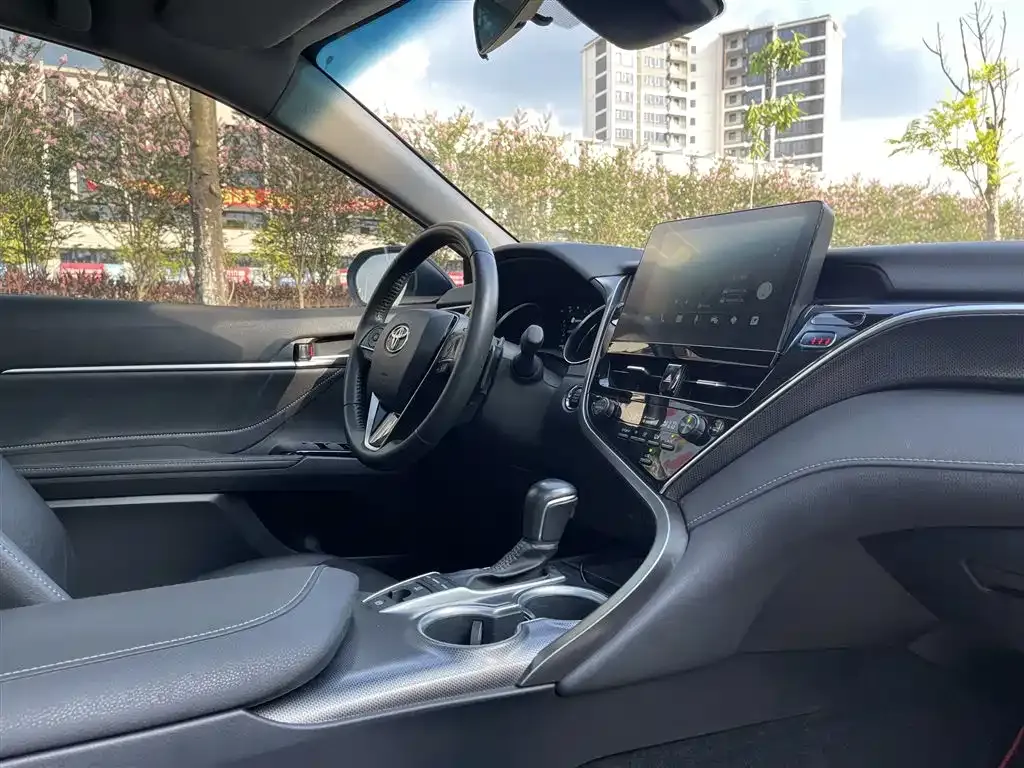 Toyota Camry 2023 из CN, фото 6