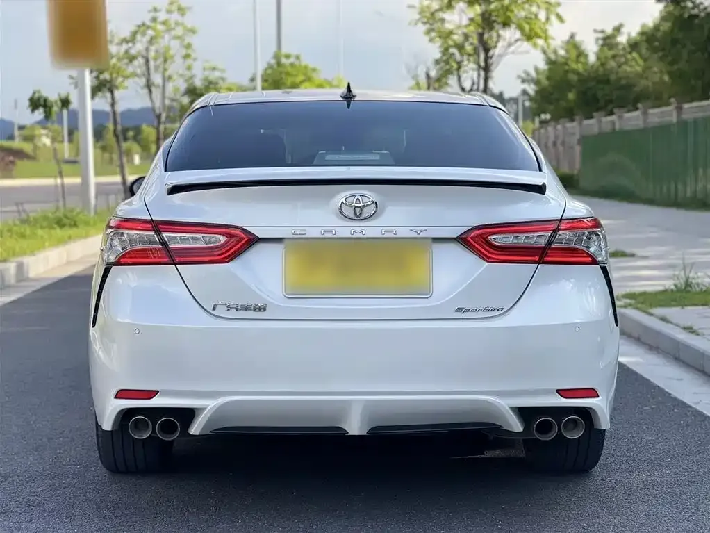 Toyota Camry 2023 из CN, фото 9