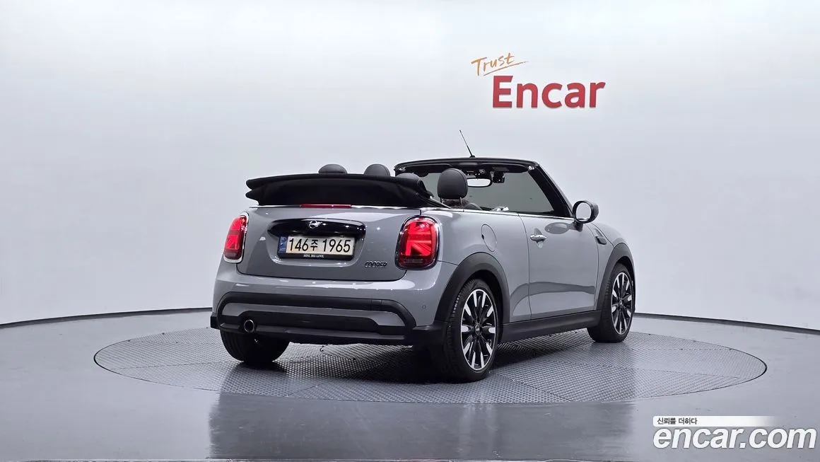 Mini Cooper Convertible — фото 4