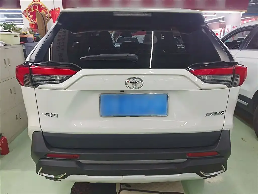 Toyota RAV4 2021 из CN, фото 10