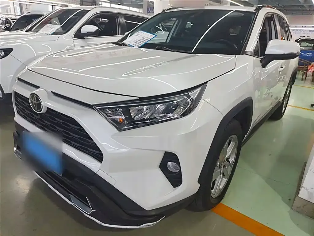 Toyota RAV4 2021 из CN, фото 2