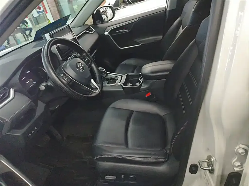 Toyota RAV4 2021 из CN, фото 9