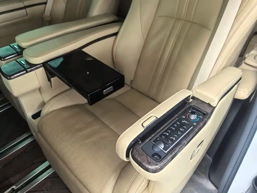 Toyota Alphard 2021 из CN, фото 10