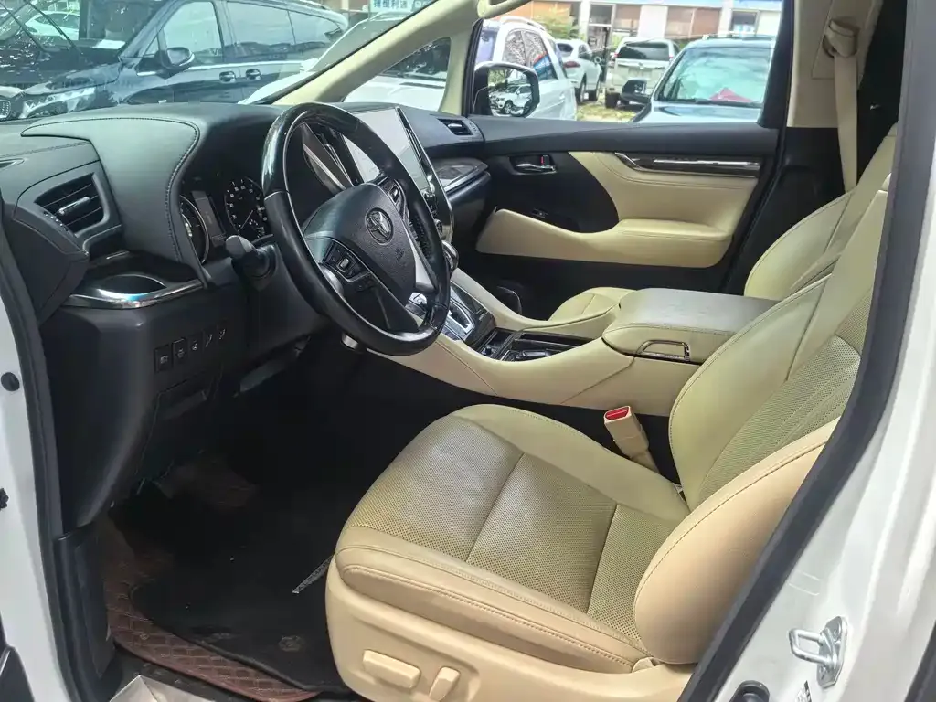 Toyota Alphard 2021 из CN, фото 5