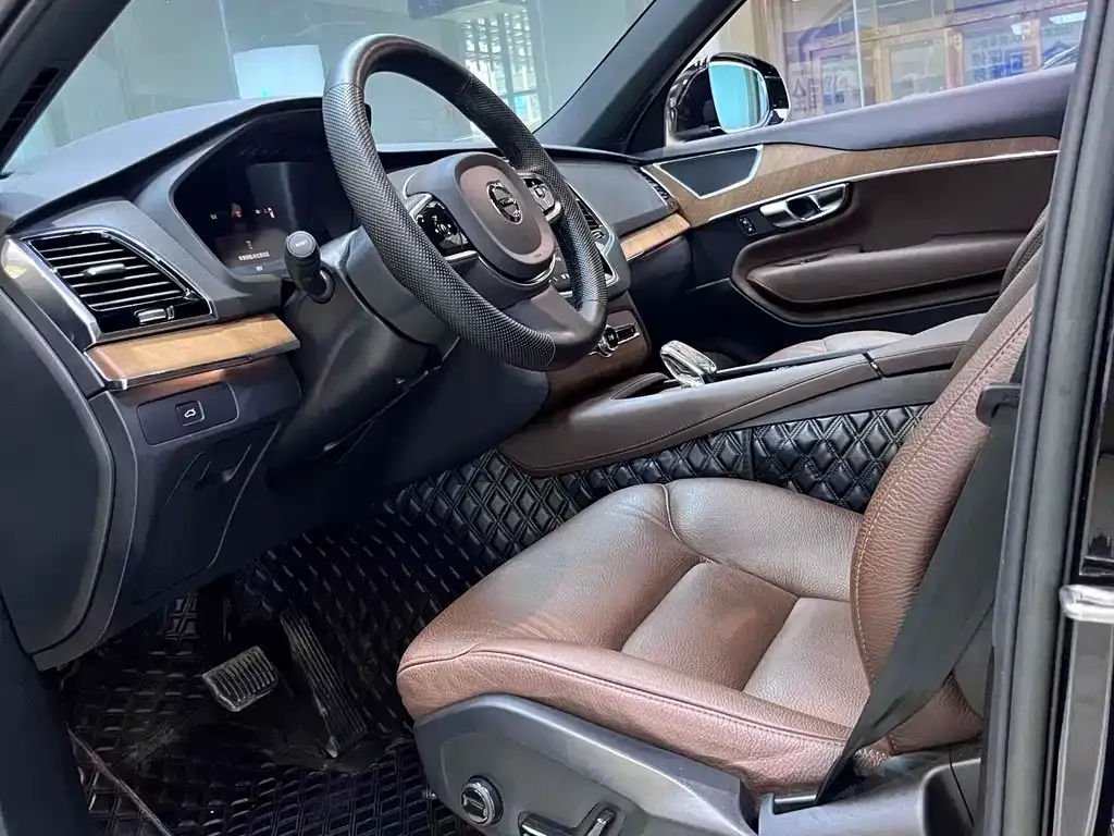 Volvo XC90 2022 из CN, фото 4